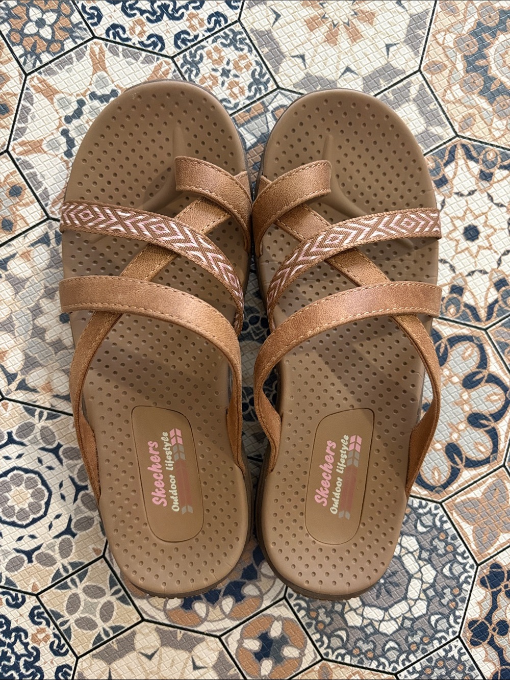Skechers Women’s Reggae Timeless Summer Tan Crisscross Slide Sandals